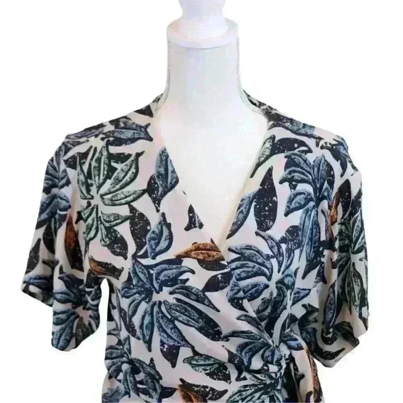 EDUN V-Neck Tropical Leaf Print Wrap Blouse Short Sleeve Made in Kenya Size 0 - Picture 3 of 9